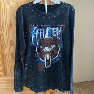 Women’s long sleeve top. Size Medium. Affliction American Customs.